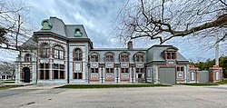 Belcourt Castle, Newport