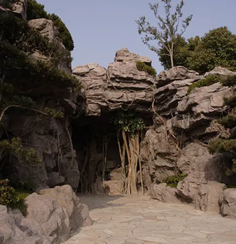 Shanghai’s Moon River Art Park Toilet